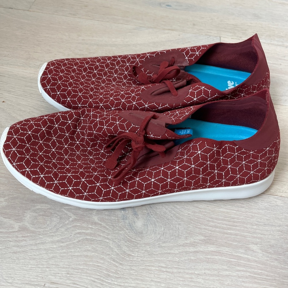 Native Shoes Apollo Moc Sneakers in red and shell white size men’s 12
